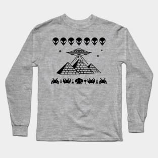 alien vs arcade Long Sleeve T-Shirt